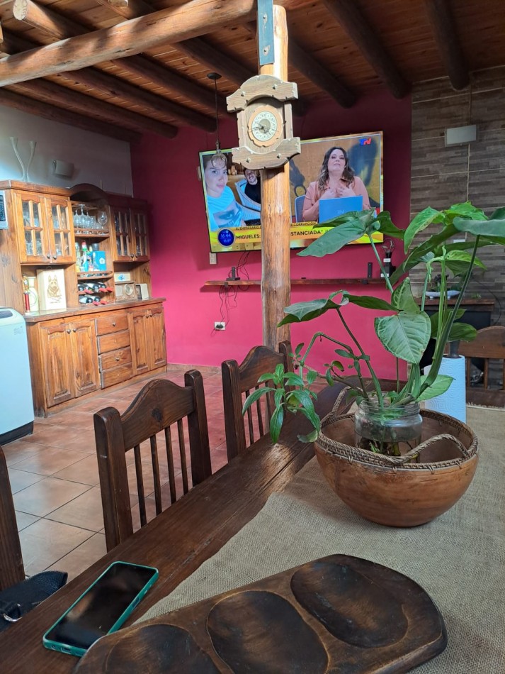 CASA EN VENTA 4 DORMITORIOS EN DORREGO GUAYMALLEN