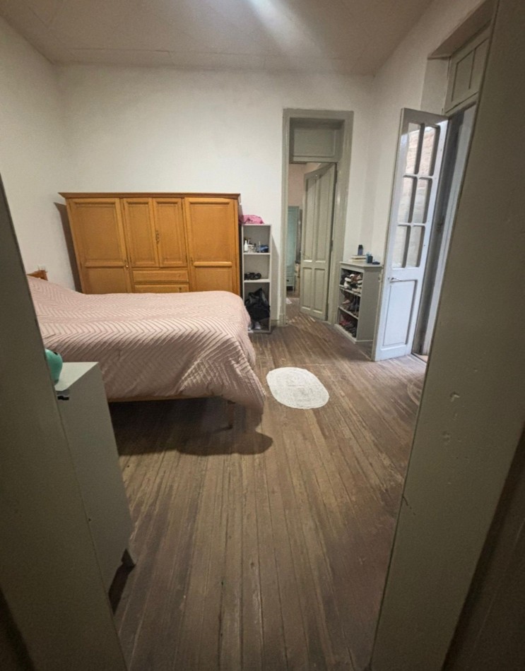 Casa en venta 3 dormitorios, cochera y patio - Sexta Seccion, Ciudad de Mendoza
