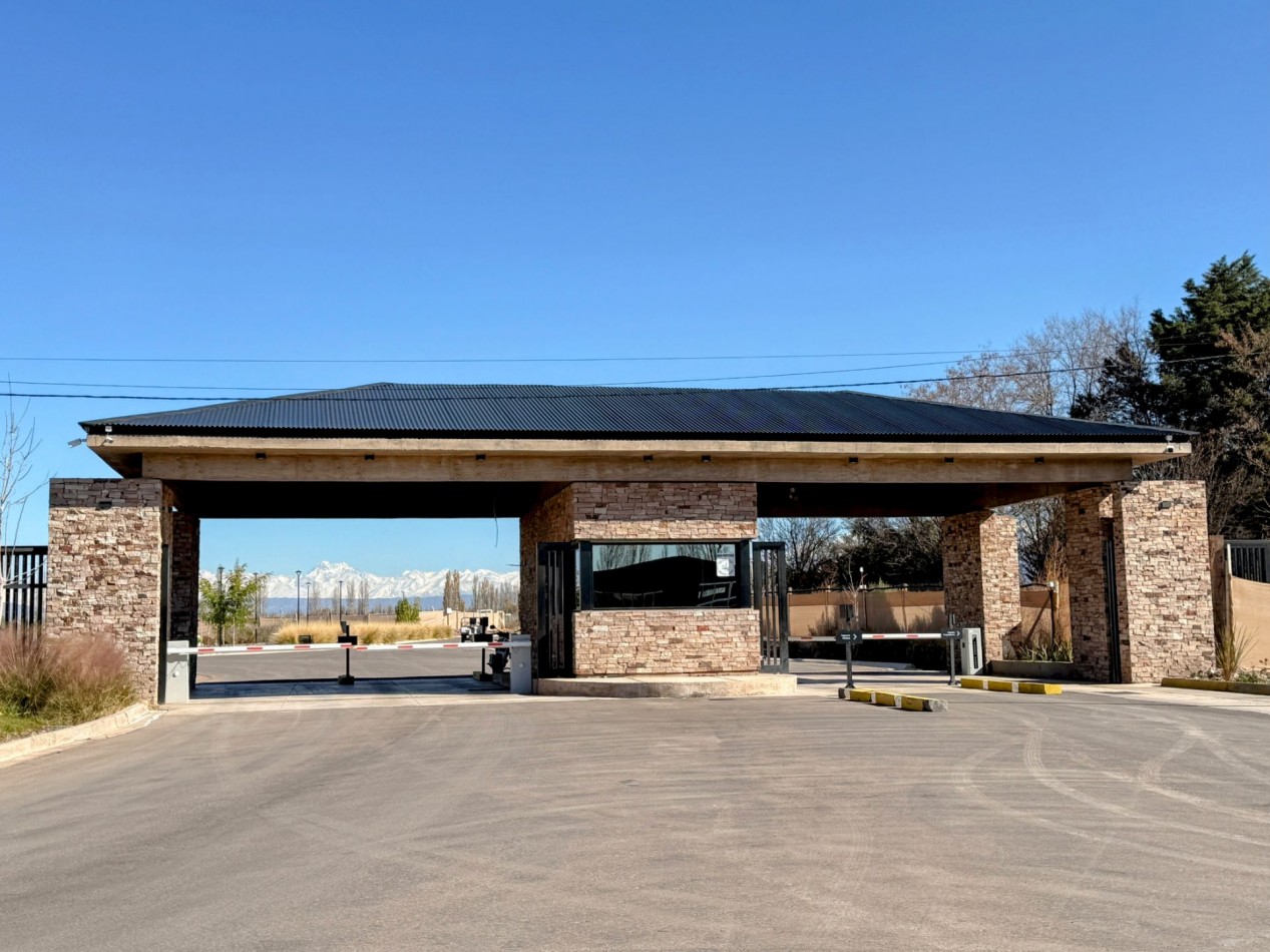 Lote Central de 578 m² con Orientacion Norte y Vista a la Montaña | Terrazas Park Vistalba