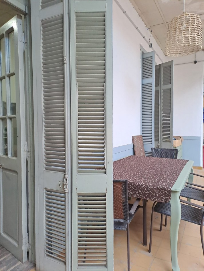 Casa en venta 3 dormitorios, cochera y patio - Sexta Seccion, Ciudad de Mendoza