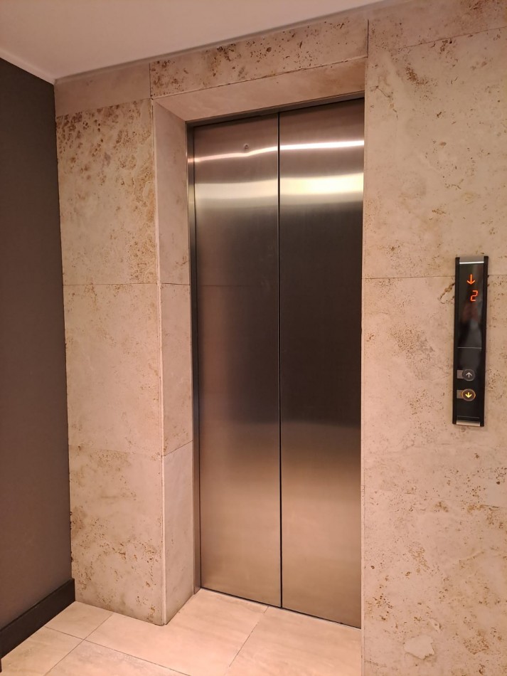 DUPLEX DE CATEGORIA EN ALQUILER | EDIFICIO UNIQUE - QUINTA SECCION