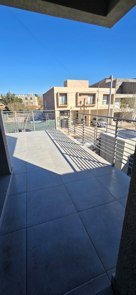 Departamento a estrenar en venta - 2 dormitorios, cochera y terraza - Rincon Veneto