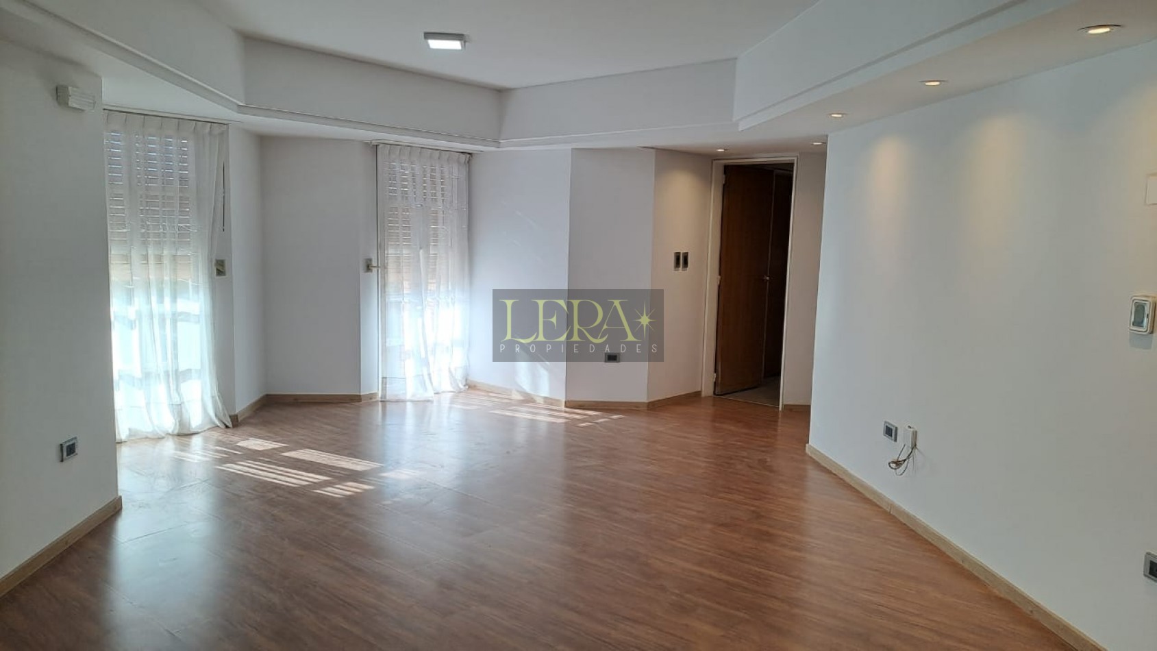 Departamento semipiso en alquiler sobre Av. Emilio Civit Ciudad de Mendoza