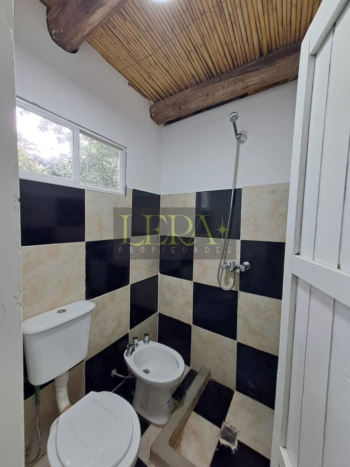 CASA EN ALQUILER DE 1 DORMITORIO EN EL SALTO.