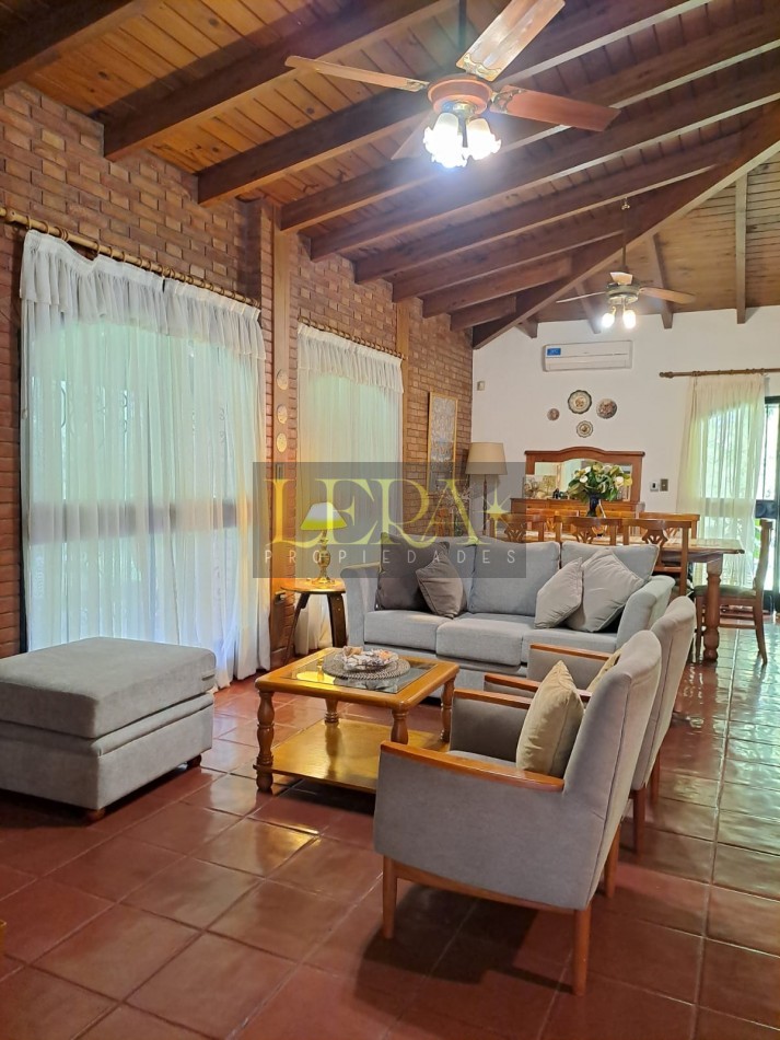 CASA EN VENTA CON 3 DORMITORIOS Y PISCINA EN LA SEXTA SECCION CIUDAD DE MENDOZA