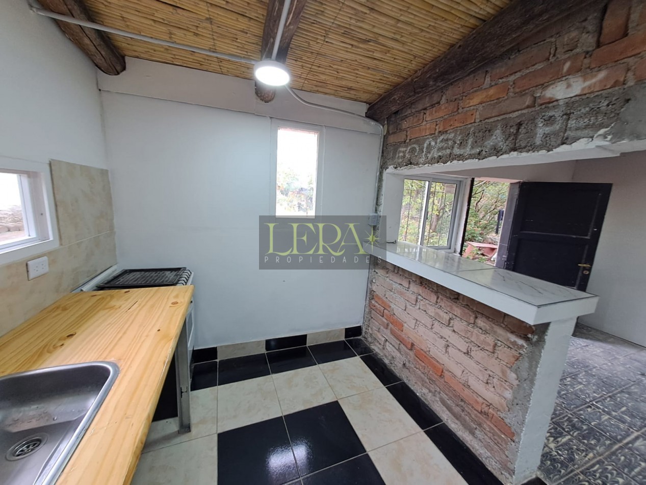 CASA EN ALQUILER DE 1 DORMITORIO EN EL SALTO.