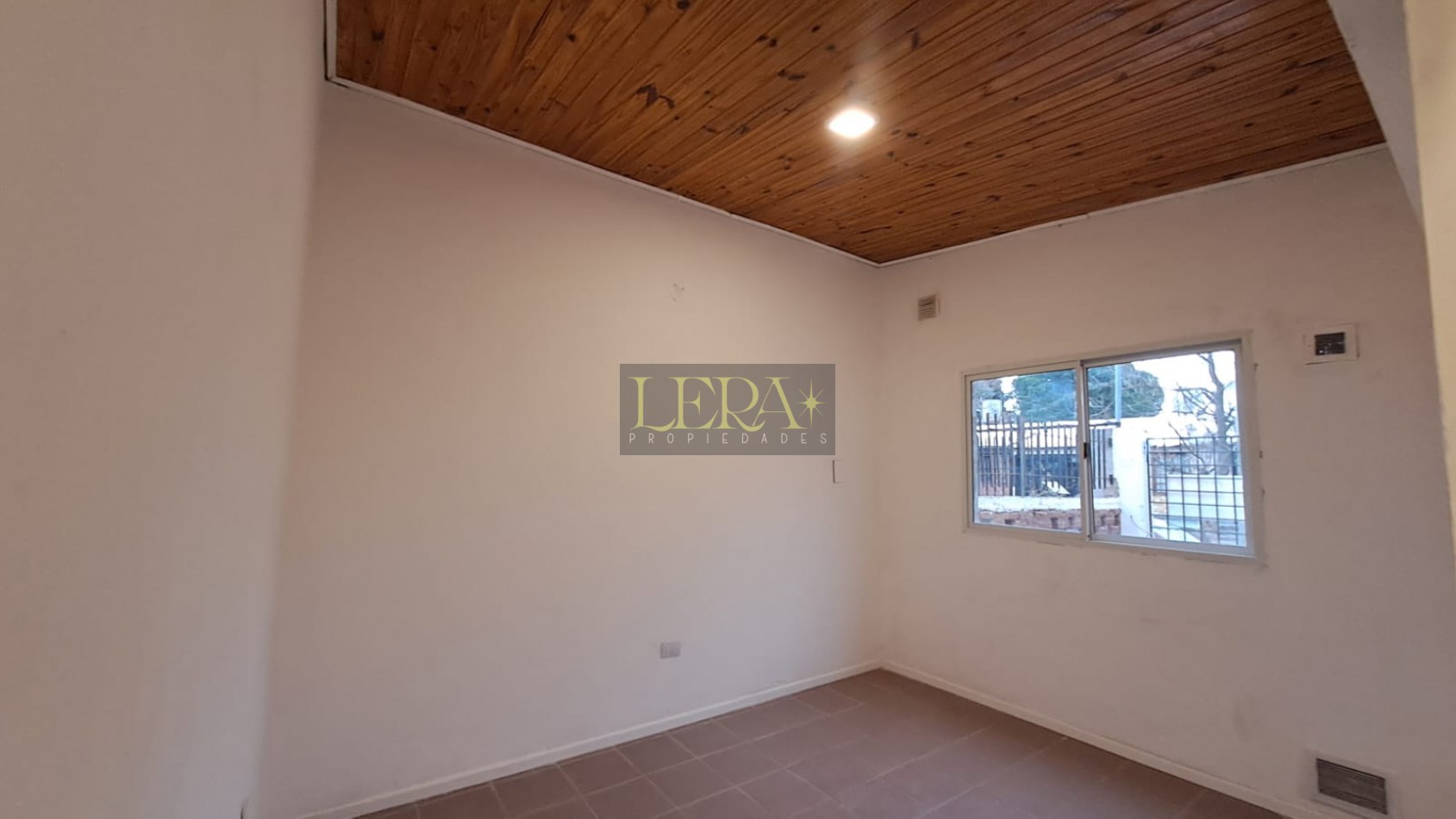 CASA C/ DEPARTMENTO EN VENTA EN PERDRIEL LUJAN DE CUYO