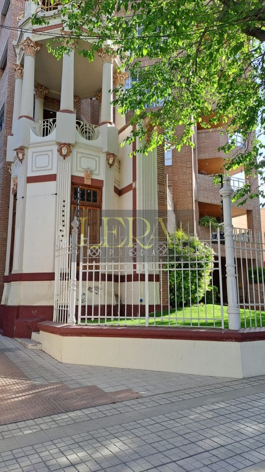 Departamento semipiso en alquiler sobre Av. Emilio Civit Ciudad de Mendoza