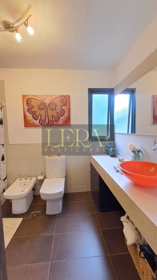 Casa en Venta con 4 Dorm. en Chacras de Coria