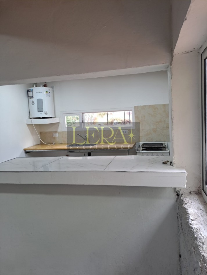 CASA EN ALQUILER DE 1 DORMITORIO EN EL SALTO.