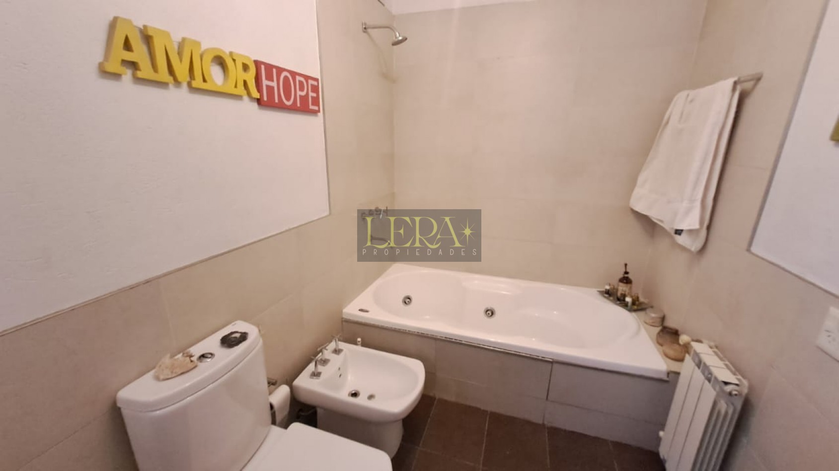 Casa en Venta con 4 Dorm. en Chacras de Coria